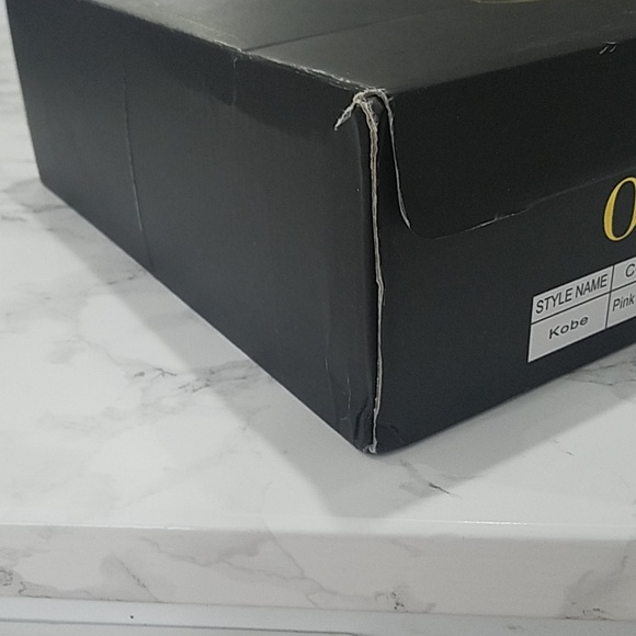 Olivia Jaymes Ankle Cuff Stiletto - Picture 5 of 5